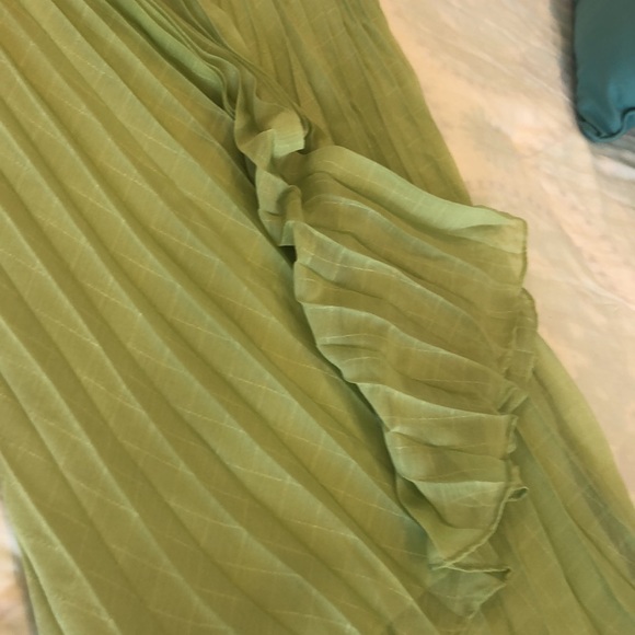 brand new pleated skirt - Picture 7 of 7